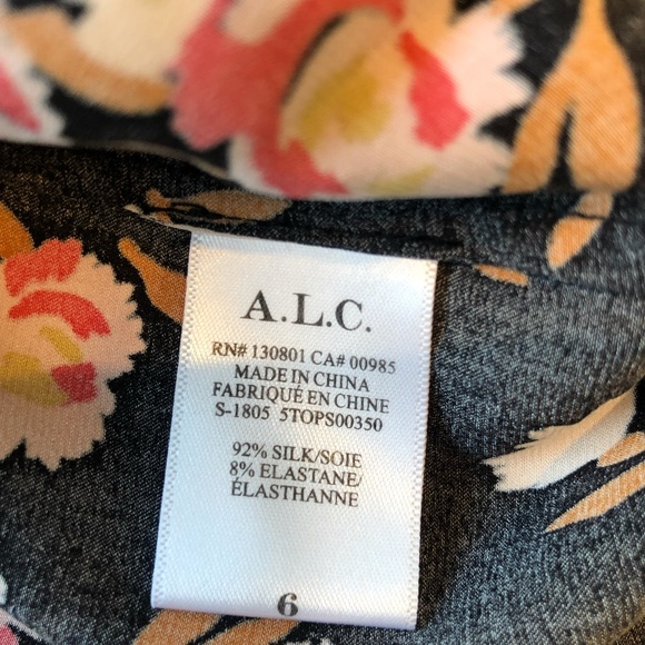 ALC Black Silk Button-down Floral Blouse in Size 6 - Picture 8 of 11
